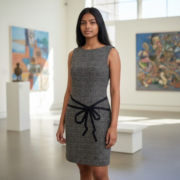 David Meister Dresses & Skirts - Classic David Meister Sheath Dress with Bow Details